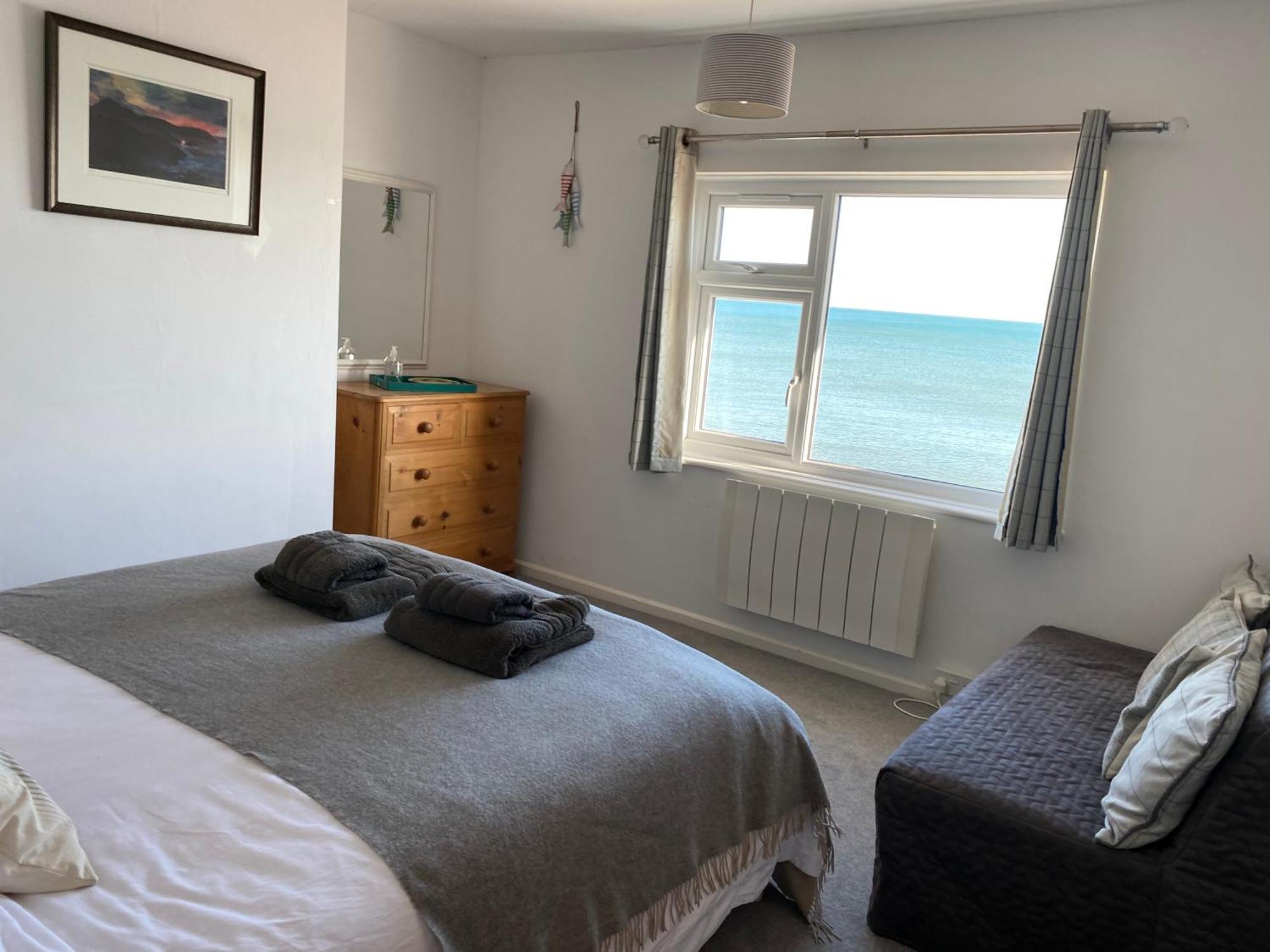 Beachside, Torcross, Between The Sea And The Ley * Torcross