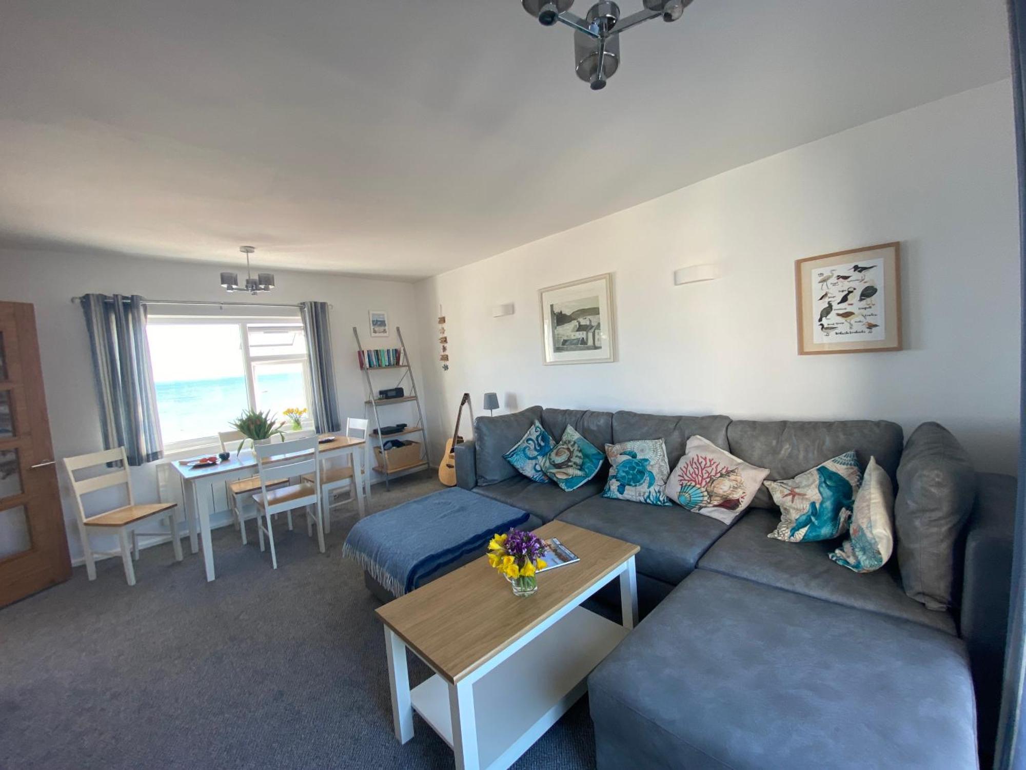 Beachside, Torcross, Between The Sea And The Ley Holiday home *