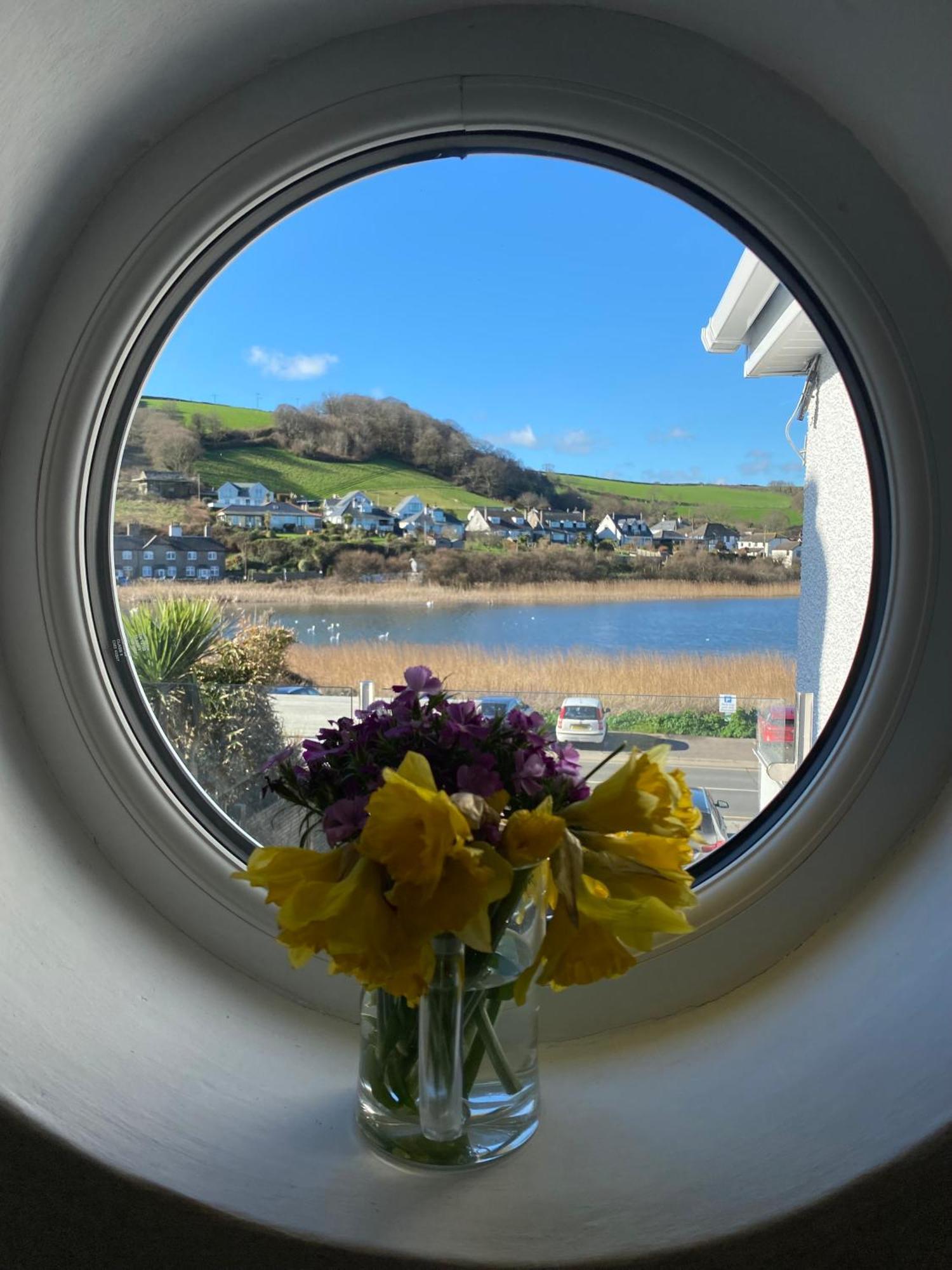 Beachside, Torcross, Between The Sea And The Ley * Torcross